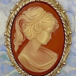 Vintage Signed Sarah Coventry Canada Cameo Brooch and Pendant